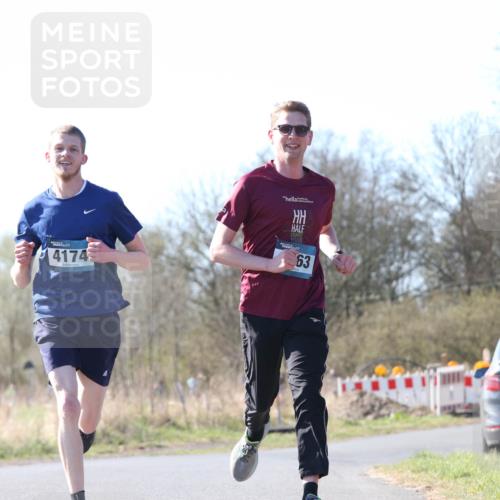 06.04.2025 - 44. Internationalen Wilhelmsburger Insellauf Jannik Wohlers http://msf.ph/oto/7621615 06.04.2025 10:14:24 Laufen 4174, 63, 31, 4321 meine-sportfotos.de