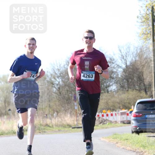 06.04.2025 - 44. Internationalen Wilhelmsburger Insellauf Jannik Wohlers http://msf.ph/oto/7621616 06.04.2025 10:14:25 Laufen 74, 4263, 31, 4321 meine-sportfotos.de