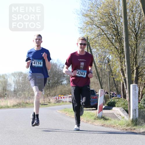 06.04.2025 - 44. Internationalen Wilhelmsburger Insellauf Jannik Wohlers http://msf.ph/oto/7621621 06.04.2025 10:14:26 Laufen 4174, 4263 meine-sportfotos.de
