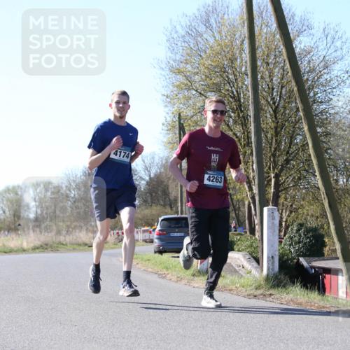06.04.2025 - 44. Internationalen Wilhelmsburger Insellauf Jannik Wohlers http://msf.ph/oto/7621623 06.04.2025 10:14:26 Laufen 4174, 31, 4323, 4263 meine-sportfotos.de