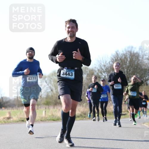 06.04.2025 - 44. Internationalen Wilhelmsburger Insellauf Jannik Wohlers http://msf.ph/oto/7621645 06.04.2025 10:14:47 Laufen 4272, 30, 73, 70, 3443, 36, 1, 3453, 3051, 4347, 31 meine-sportfotos.de