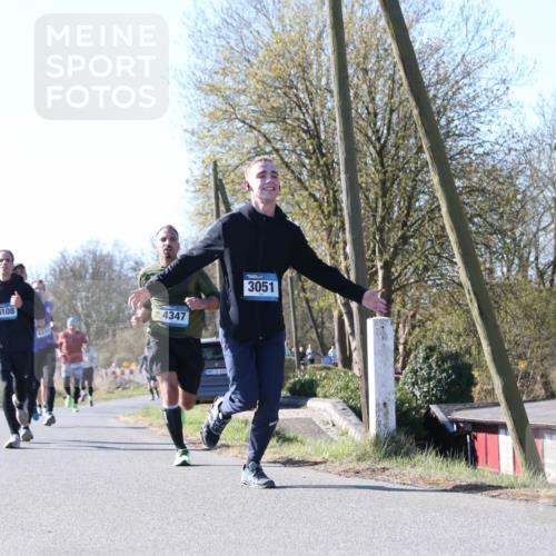 06.04.2025 - 44. Internationalen Wilhelmsburger Insellauf Jannik Wohlers http://msf.ph/oto/7621669 06.04.2025 10:14:51 Laufen 5108, 4310, 4347, 3051, 31, 432 meine-sportfotos.de
