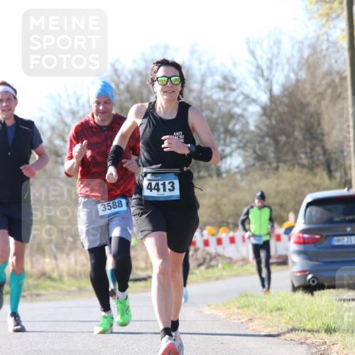 06.04.2025 - 44. Internationalen Wilhelmsburger Insellauf Jannik Wohlers http://msf.ph/oto/7621696 06.04.2025 10:14:55 Laufen 3588, 4413, 31, 4323 meine-sportfotos.de