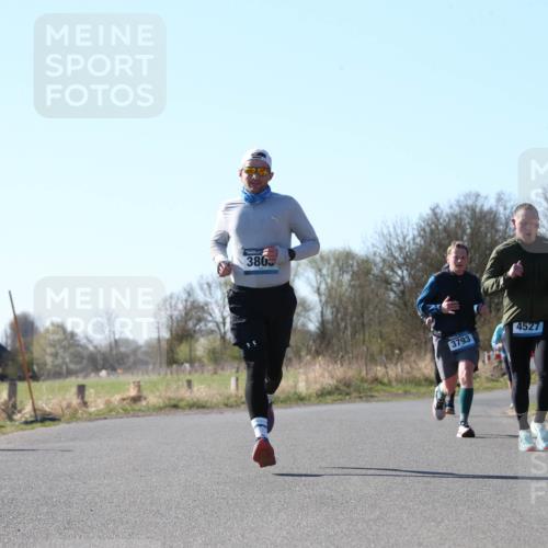 06.04.2025 - 44. Internationalen Wilhelmsburger Insellauf Jannik Wohlers http://msf.ph/oto/7621725 06.04.2025 10:15:01 Laufen 380, 3793, 4527, 31, 4321 meine-sportfotos.de