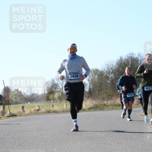 06.04.2025 - 44. Internationalen Wilhelmsburger Insellauf Jannik Wohlers http://msf.ph/oto/7621726 06.04.2025 10:15:01 Laufen 3808, 3793, 4527, 31, 4321 meine-sportfotos.de