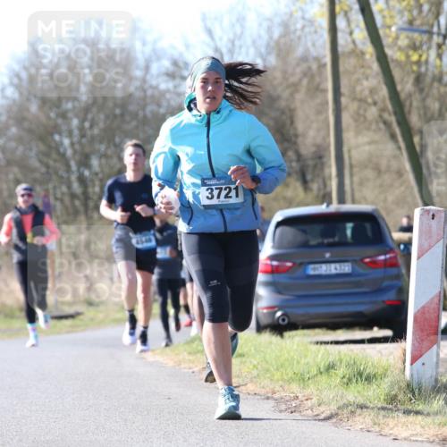 06.04.2025 - 44. Internationalen Wilhelmsburger Insellauf Jannik Wohlers http://msf.ph/oto/7621744 06.04.2025 10:15:07 Laufen 4546, 3721, 731, 4329 meine-sportfotos.de