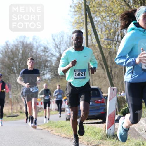 06.04.2025 - 44. Internationalen Wilhelmsburger Insellauf Jannik Wohlers http://msf.ph/oto/7621754 06.04.2025 10:15:09 Laufen 47, 4548, 5021, 3721 meine-sportfotos.de