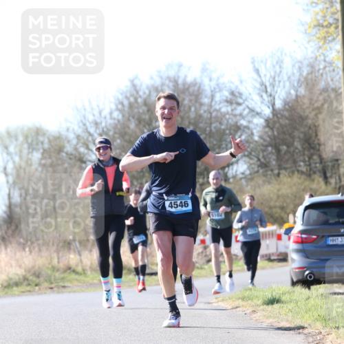 06.04.2025 - 44. Internationalen Wilhelmsburger Insellauf Jannik Wohlers http://msf.ph/oto/7621762 06.04.2025 10:15:11 Laufen 4546, 5102, 4321 meine-sportfotos.de