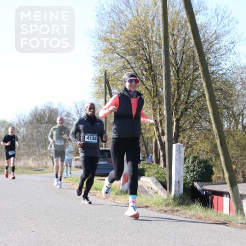 06.04.2025 - 44. Internationalen Wilhelmsburger Insellauf Jannik Wohlers http://msf.ph/oto/7621777 06.04.2025 10:15:15 Laufen 5102, 4135, 31, 4323 meine-sportfotos.de