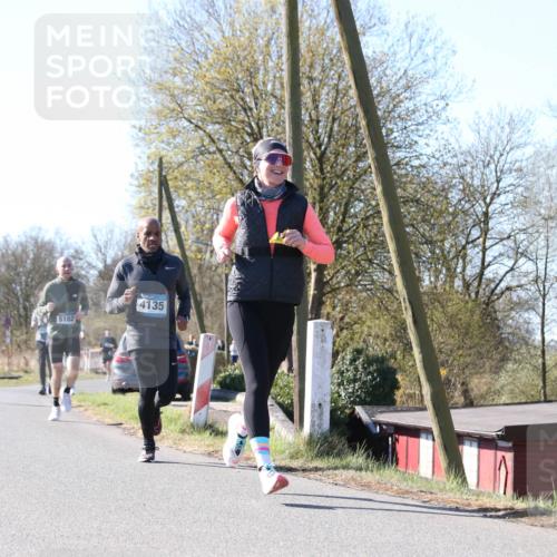 06.04.2025 - 44. Internationalen Wilhelmsburger Insellauf Jannik Wohlers http://msf.ph/oto/7621780 06.04.2025 10:15:16 Laufen 4135, 5102 meine-sportfotos.de
