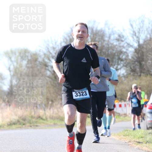 06.04.2025 - 44. Internationalen Wilhelmsburger Insellauf Jannik Wohlers http://msf.ph/oto/7621790 06.04.2025 10:15:19 Laufen 3323, 28, 31, 4323 meine-sportfotos.de