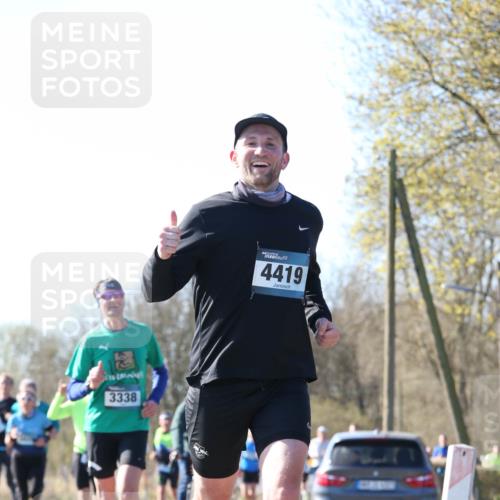 06.04.2025 - 44. Internationalen Wilhelmsburger Insellauf Jannik Wohlers http://msf.ph/oto/7621824 06.04.2025 10:15:31 Laufen 3338, 4419 meine-sportfotos.de