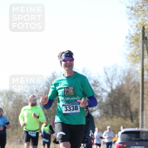 06.04.2025 - 44. Internationalen Wilhelmsburger Insellauf Jannik Wohlers http://msf.ph/oto/7621828 06.04.2025 10:15:32 Laufen 3338 meine-sportfotos.de