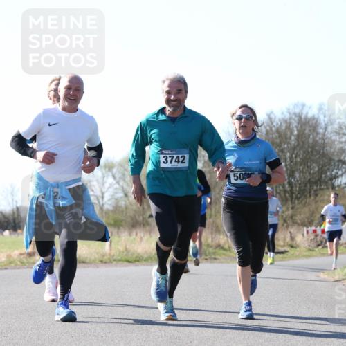 06.04.2025 - 44. Internationalen Wilhelmsburger Insellauf Jannik Wohlers http://msf.ph/oto/7621837 06.04.2025 10:15:37 Laufen 3742, 500, 31, 4321 meine-sportfotos.de
