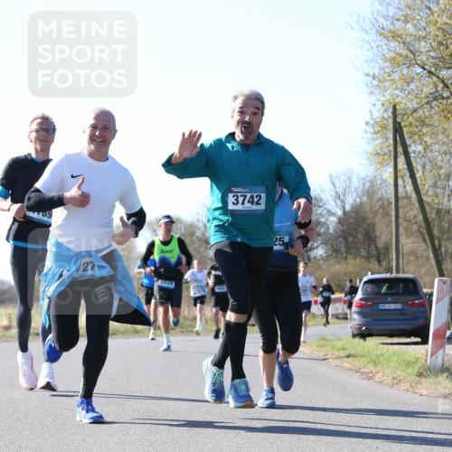 06.04.2025 - 44. Internationalen Wilhelmsburger Insellauf Jannik Wohlers http://msf.ph/oto/7621838 06.04.2025 10:15:38 Laufen 3742, 25 meine-sportfotos.de