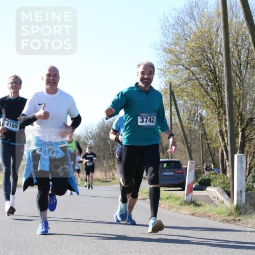 06.04.2025 - 44. Internationalen Wilhelmsburger Insellauf Jannik Wohlers http://msf.ph/oto/7621842 06.04.2025 10:15:38 Laufen 4189, 3742, 31, 4323 meine-sportfotos.de