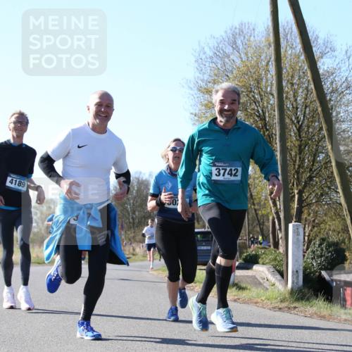 06.04.2025 - 44. Internationalen Wilhelmsburger Insellauf Jannik Wohlers http://msf.ph/oto/7621845 06.04.2025 10:15:39 Laufen 4189, 50, 143831, 6323, 3742 meine-sportfotos.de