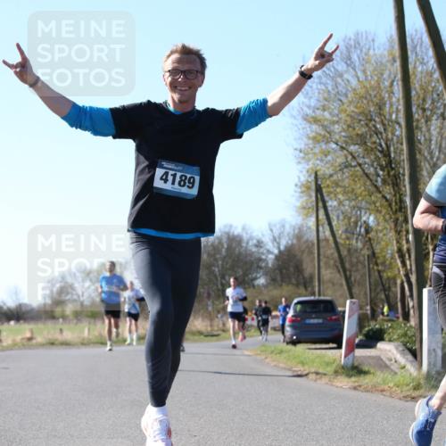 06.04.2025 - 44. Internationalen Wilhelmsburger Insellauf Jannik Wohlers http://msf.ph/oto/7621856 06.04.2025 10:15:40 Laufen 4189, 324 meine-sportfotos.de