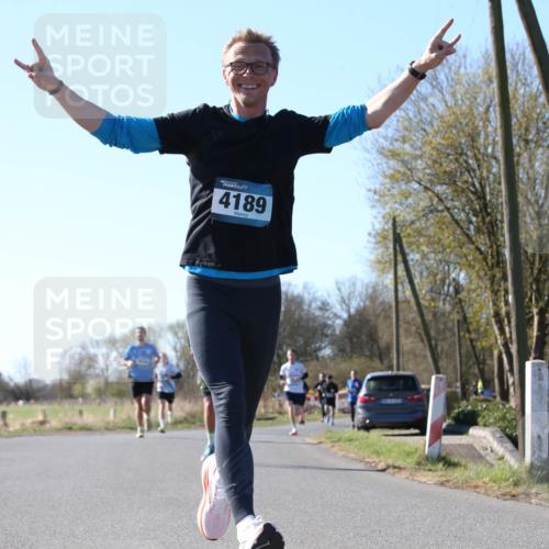 06.04.2025 - 44. Internationalen Wilhelmsburger Insellauf Jannik Wohlers http://msf.ph/oto/7621857 06.04.2025 10:15:40 Laufen 4189, 5025 meine-sportfotos.de