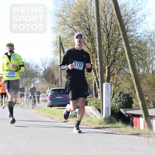 06.04.2025 - 44. Internationalen Wilhelmsburger Insellauf Jannik Wohlers http://msf.ph/oto/7621924 06.04.2025 10:16:12 Laufen 4223, 3400, 3132 meine-sportfotos.de