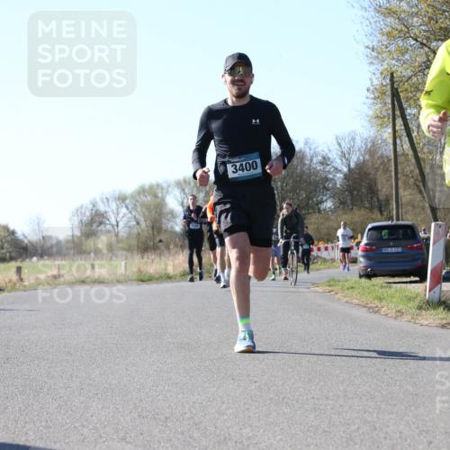 06.04.2025 - 44. Internationalen Wilhelmsburger Insellauf Jannik Wohlers http://msf.ph/oto/7621929 06.04.2025 10:16:14 Laufen 4223, 3400, 31, 4323 meine-sportfotos.de
