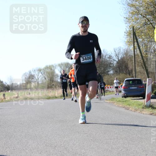 06.04.2025 - 44. Internationalen Wilhelmsburger Insellauf Jannik Wohlers http://msf.ph/oto/7621930 06.04.2025 10:16:14 Laufen 3400, 4223, 31, 4323 meine-sportfotos.de