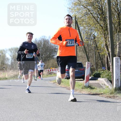 06.04.2025 - 44. Internationalen Wilhelmsburger Insellauf Jannik Wohlers http://msf.ph/oto/7621933 06.04.2025 10:16:18 Laufen 3585, 31, 4238, 121, 4323 meine-sportfotos.de