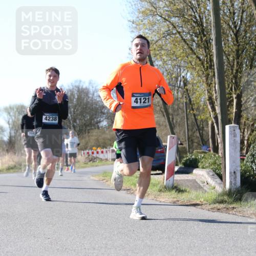 06.04.2025 - 44. Internationalen Wilhelmsburger Insellauf Jannik Wohlers http://msf.ph/oto/7621934 06.04.2025 10:16:18 Laufen 3585, 4238, 4121 meine-sportfotos.de
