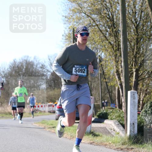06.04.2025 - 44. Internationalen Wilhelmsburger Insellauf Jannik Wohlers http://msf.ph/oto/7621951 06.04.2025 10:16:24 Laufen 1484, 5092 meine-sportfotos.de