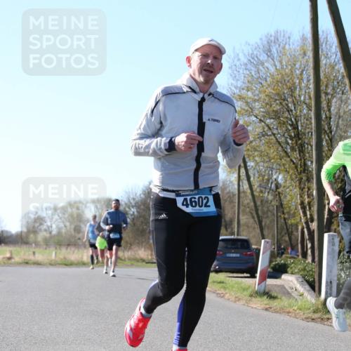 06.04.2025 - 44. Internationalen Wilhelmsburger Insellauf Jannik Wohlers http://msf.ph/oto/7621964 06.04.2025 10:16:31 Laufen 4602, 3445 meine-sportfotos.de