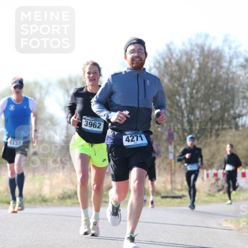 06.04.2025 - 44. Internationalen Wilhelmsburger Insellauf Jannik Wohlers http://msf.ph/oto/7621966 06.04.2025 10:16:33 Laufen 5137, 3962, 4271 meine-sportfotos.de