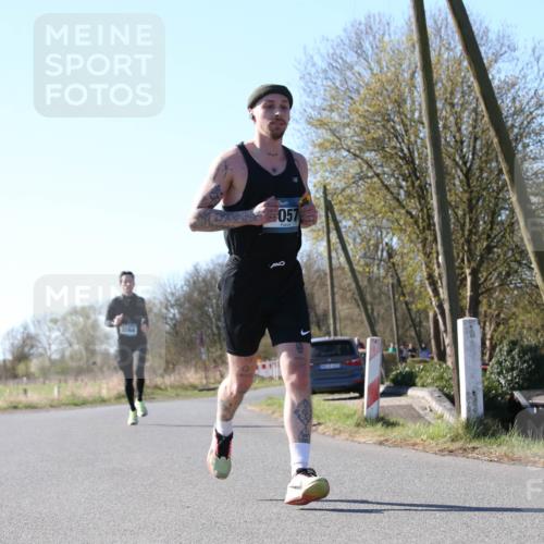 06.04.2025 - 44. Internationalen Wilhelmsburger Insellauf Jannik Wohlers http://msf.ph/oto/7621990 06.04.2025 10:16:44 Laufen 3564, 057 meine-sportfotos.de