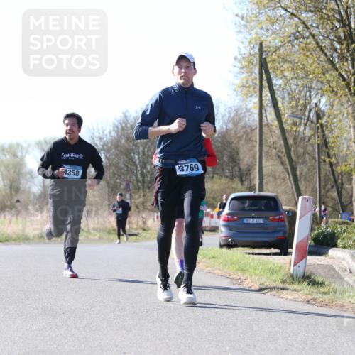 06.04.2025 - 44. Internationalen Wilhelmsburger Insellauf Jannik Wohlers http://msf.ph/oto/7621998 06.04.2025 10:17:01 Laufen 4358, 3769, 31, 4323 meine-sportfotos.de