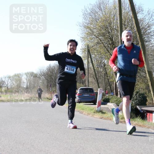 06.04.2025 - 44. Internationalen Wilhelmsburger Insellauf Jannik Wohlers http://msf.ph/oto/7622009 06.04.2025 10:17:03 Laufen 4358, 31, 4323 meine-sportfotos.de