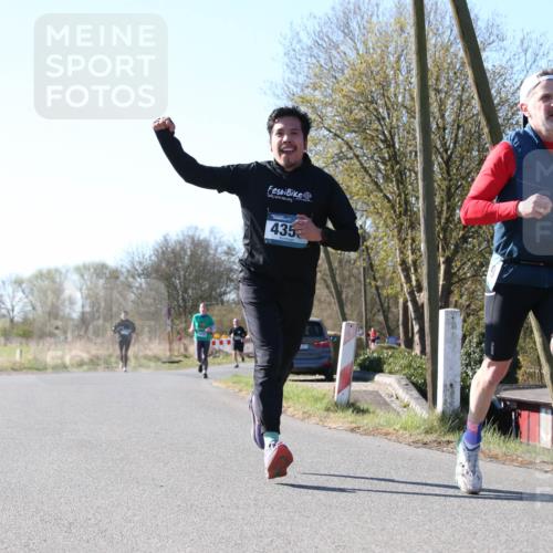 06.04.2025 - 44. Internationalen Wilhelmsburger Insellauf Jannik Wohlers http://msf.ph/oto/7622012 06.04.2025 10:17:03 Laufen 435 meine-sportfotos.de