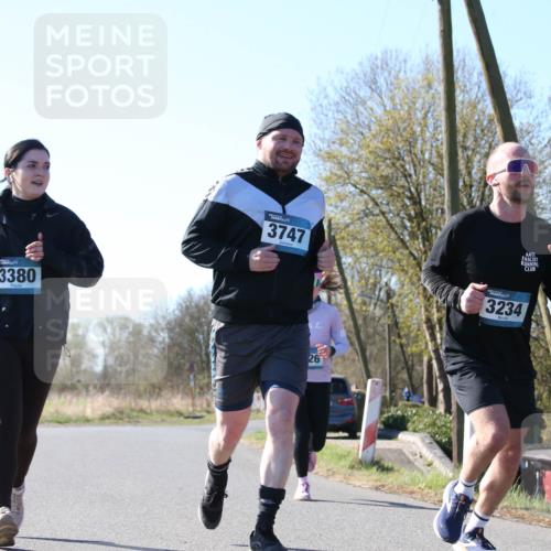 06.04.2025 - 44. Internationalen Wilhelmsburger Insellauf Jannik Wohlers http://msf.ph/oto/7622027 06.04.2025 10:17:18 Laufen 3380, 3747, 3234, 26, 5002 meine-sportfotos.de