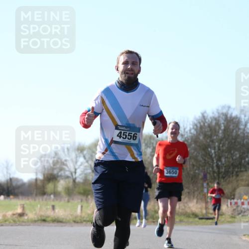 06.04.2025 - 44. Internationalen Wilhelmsburger Insellauf Jannik Wohlers http://msf.ph/oto/7622039 06.04.2025 10:17:33 Laufen 4556, 3650 meine-sportfotos.de