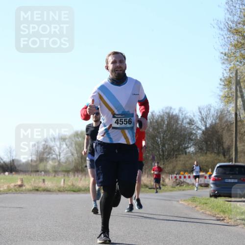 06.04.2025 - 44. Internationalen Wilhelmsburger Insellauf Jannik Wohlers http://msf.ph/oto/7622043 06.04.2025 10:17:33 Laufen 4556, 31, 4323 meine-sportfotos.de