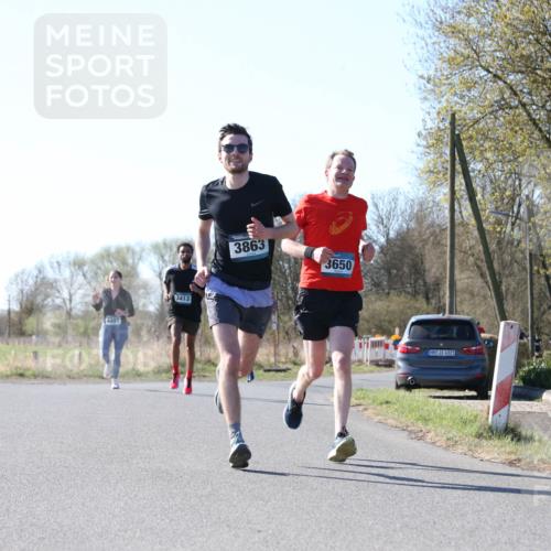 06.04.2025 - 44. Internationalen Wilhelmsburger Insellauf Jannik Wohlers http://msf.ph/oto/7622051 06.04.2025 10:17:35 Laufen 4497, 3413, 3863, 3650, 31, 4321 meine-sportfotos.de