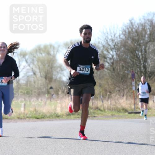 06.04.2025 - 44. Internationalen Wilhelmsburger Insellauf Jannik Wohlers http://msf.ph/oto/7622058 06.04.2025 10:17:37 Laufen 449, 3413 meine-sportfotos.de