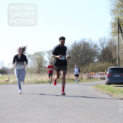06.04.2025 - 44. Internationalen Wilhelmsburger Insellauf Jannik Wohlers http://msf.ph/oto/7622062 06.04.2025 10:17:37 Laufen 4497, 413, 4321 meine-sportfotos.de