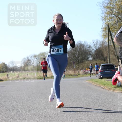 06.04.2025 - 44. Internationalen Wilhelmsburger Insellauf Jannik Wohlers http://msf.ph/oto/7622070 06.04.2025 10:17:40 Laufen 4497, 2413 meine-sportfotos.de