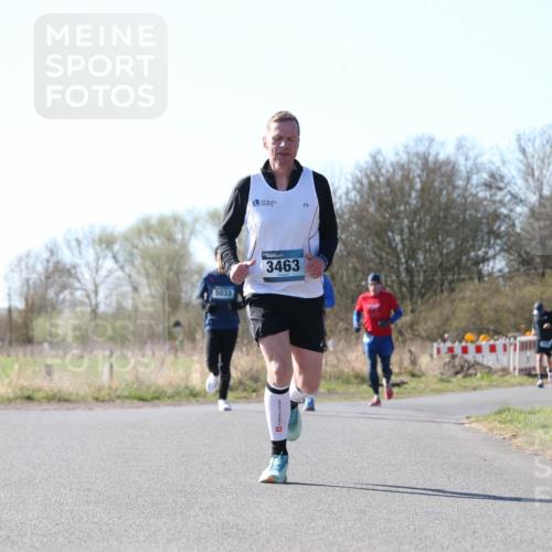 06.04.2025 - 44. Internationalen Wilhelmsburger Insellauf Jannik Wohlers http://msf.ph/oto/7622080 06.04.2025 10:17:48 Laufen 5033, 3463, 31, 4321 meine-sportfotos.de