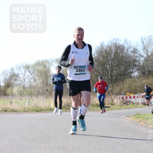 06.04.2025 - 44. Internationalen Wilhelmsburger Insellauf Jannik Wohlers http://msf.ph/oto/7622081 06.04.2025 10:17:48 Laufen 3033, 3463, 31, 4321 meine-sportfotos.de