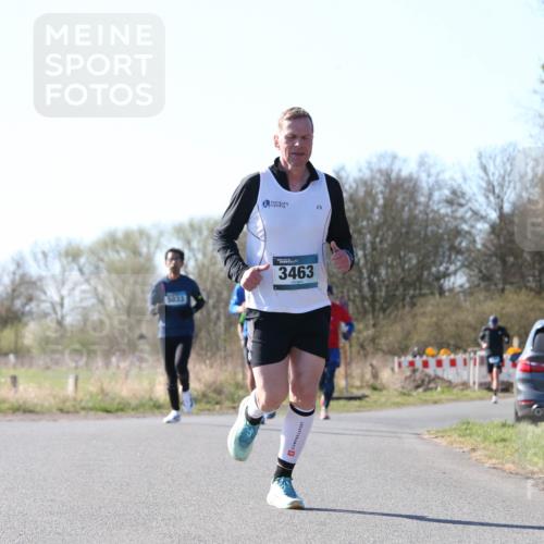 06.04.2025 - 44. Internationalen Wilhelmsburger Insellauf Jannik Wohlers http://msf.ph/oto/7622084 06.04.2025 10:17:49 Laufen 5033, 3463, 31, 4323 meine-sportfotos.de