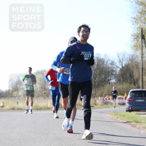06.04.2025 - 44. Internationalen Wilhelmsburger Insellauf Jannik Wohlers http://msf.ph/oto/7622087 06.04.2025 10:17:54 Laufen 42, 033 meine-sportfotos.de