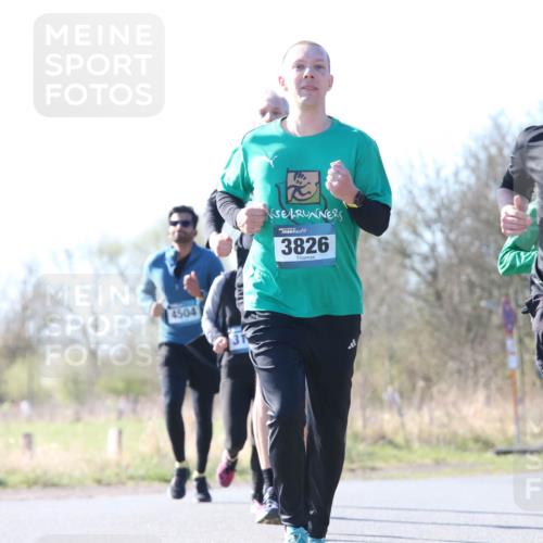06.04.2025 - 44. Internationalen Wilhelmsburger Insellauf Jannik Wohlers http://msf.ph/oto/7622144 06.04.2025 10:18:13 Laufen 4504, 3826, 3356 meine-sportfotos.de