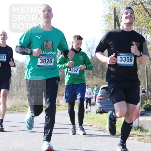 06.04.2025 - 44. Internationalen Wilhelmsburger Insellauf Jannik Wohlers http://msf.ph/oto/7622147 06.04.2025 10:18:14 Laufen 4603, 3826, 3267, 3356 meine-sportfotos.de