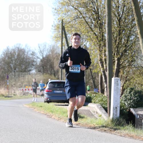 06.04.2025 - 44. Internationalen Wilhelmsburger Insellauf Jannik Wohlers http://msf.ph/oto/7622173 06.04.2025 10:18:26 Laufen 3015 meine-sportfotos.de