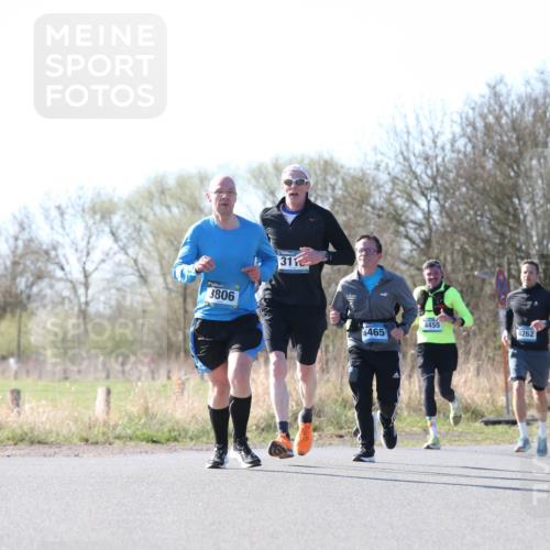 06.04.2025 - 44. Internationalen Wilhelmsburger Insellauf Jannik Wohlers http://msf.ph/oto/7622191 06.04.2025 10:18:38 Laufen 3806, 311, 4465, 4455, 4262, 3749 meine-sportfotos.de